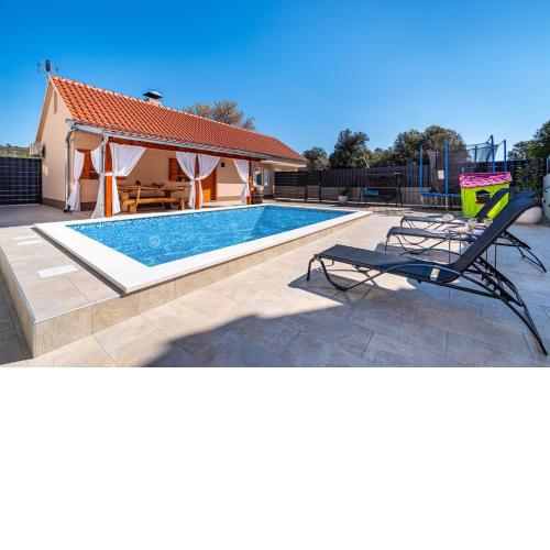 Holiday Home Petra