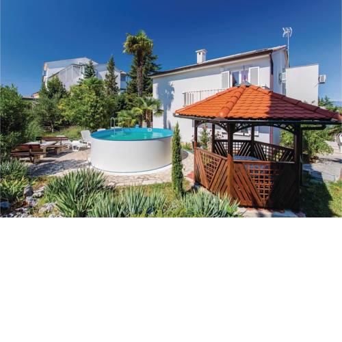 Holiday home Pionirska I