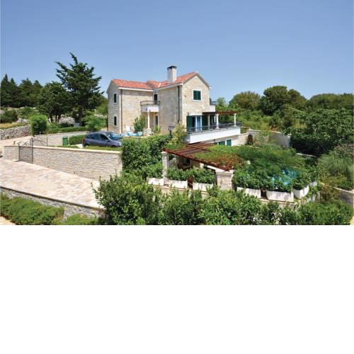 Holiday home Praznica Praznica II