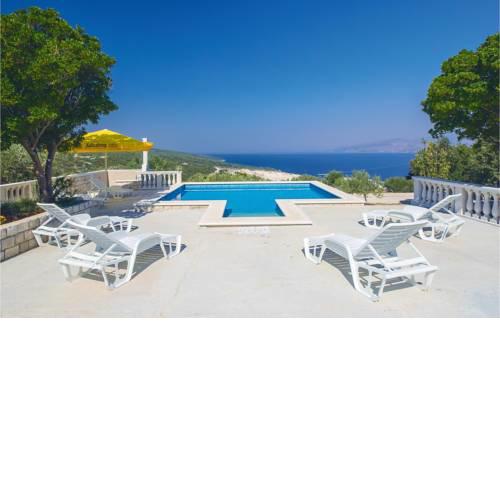 Holiday home Pucisca 15