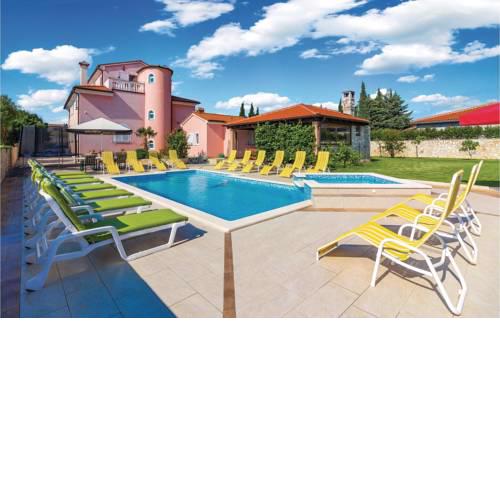 Holiday home Pula Montiron