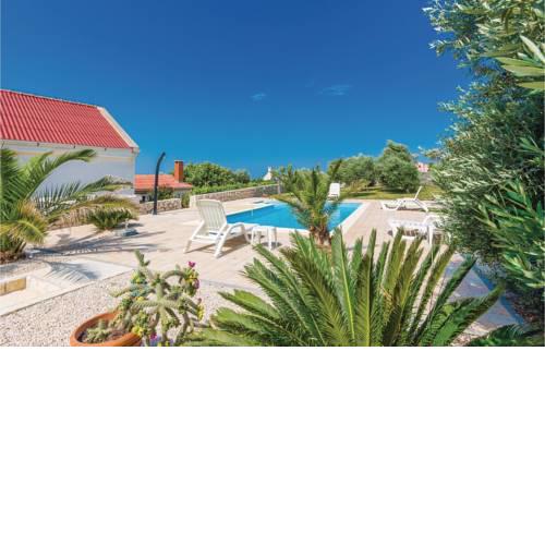 Holiday home Rtina 24