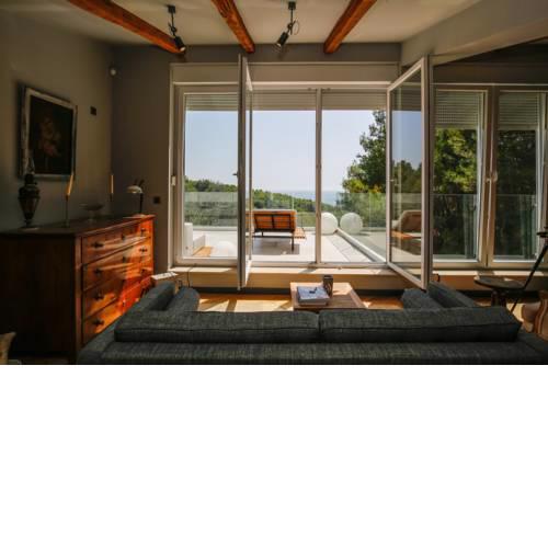 Holiday Home S2