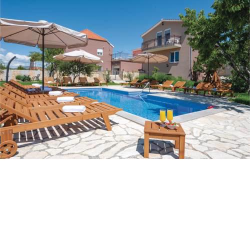 Holiday home Sestanovac Put Zezevice