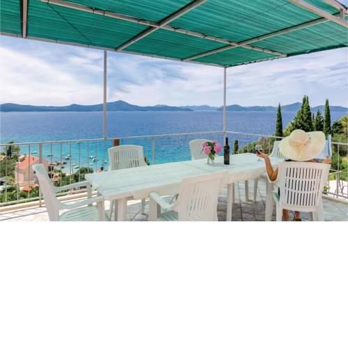 Holiday home Sladenovici IV