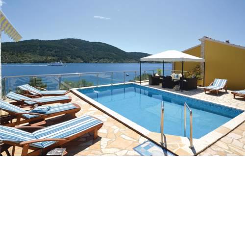 Holiday home Sokolic bb I