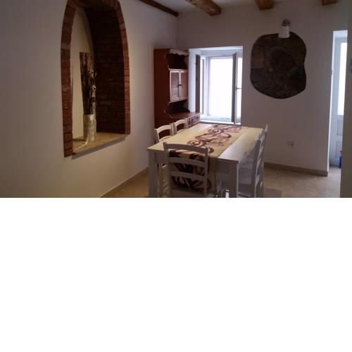 Holiday Home Square Loza