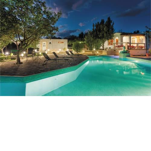 Holiday home Srijane with Outdoor Swimming Pool 332