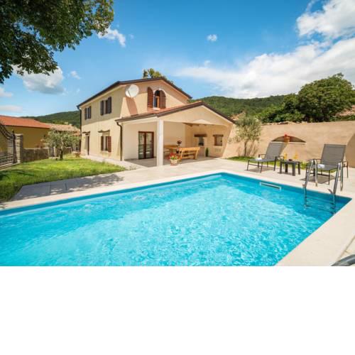 Holiday Home Staraj