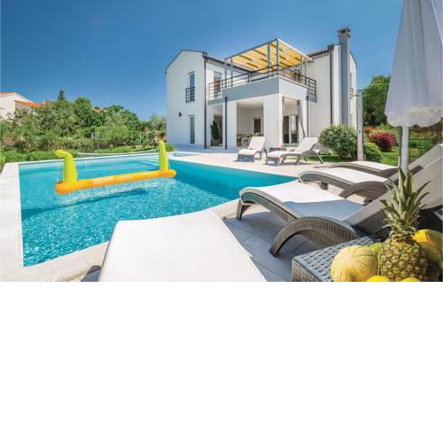 Holiday home Stinjan with Hot Tub 242