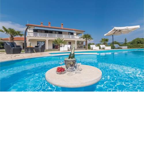 Holiday home Sumber VI