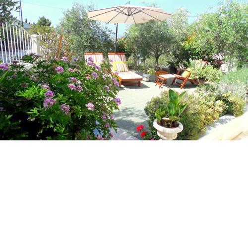 HOLIDAY HOME SUNRAY TOLL! FERIENHAUS & GARTEN, KID FRIENDLY KIESSTRAND