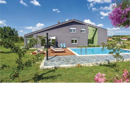 Holiday Home Trilj with Hot Tub II