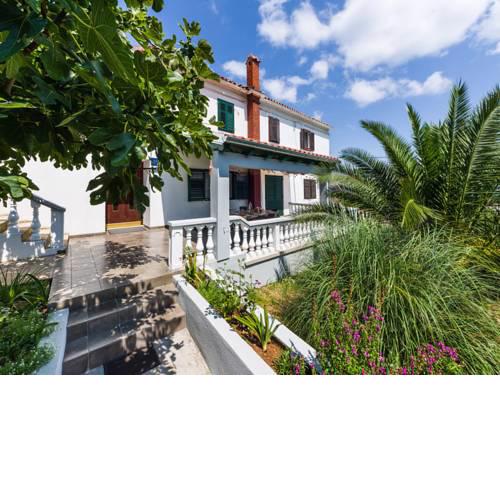 Holiday Home Valter