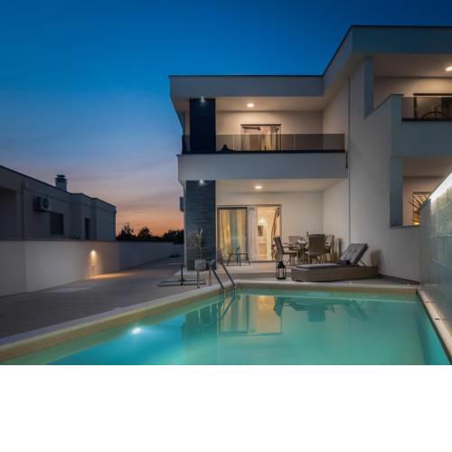 HOLIDAY HOME VENTUM