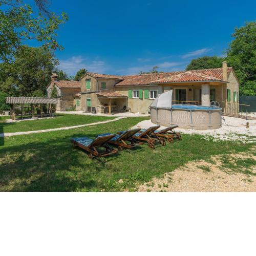 Holiday Home Villa Dobrila