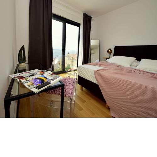 Holiday Home Villa Lola 2