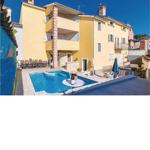 Holiday home Vodnjan 44 with Outdoor Swimmingpool