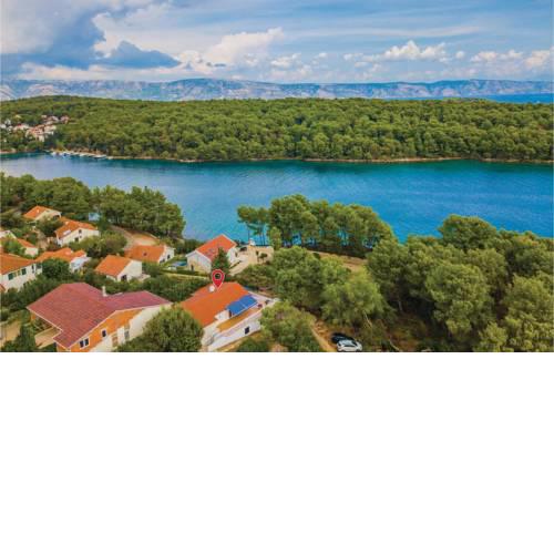 Holiday Home Vrboska with Fireplace 06