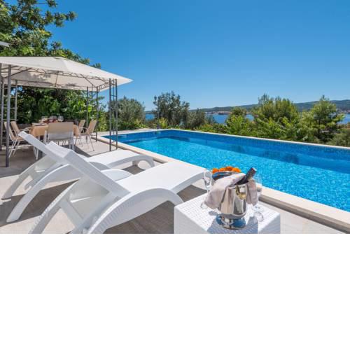 Holiday Home Vrgorac