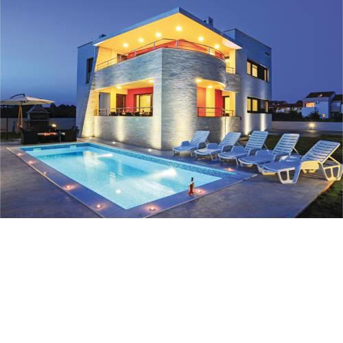 Holiday home Zaton 42