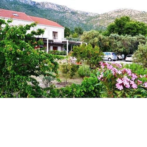 Holiday home Zdravko