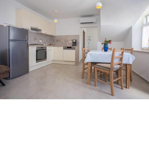 Holiday Home ZORA