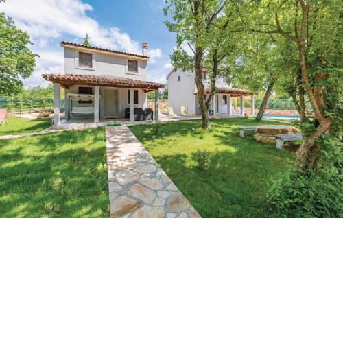 Holiday Home Sunny Twins