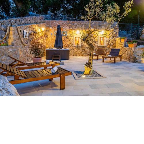 Holiday House - Old Olive
