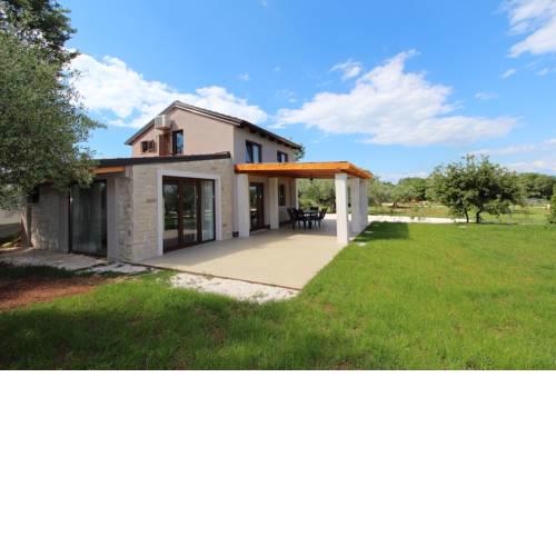 Holiday House Cuvi