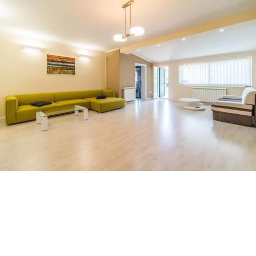 Holiday House Flego