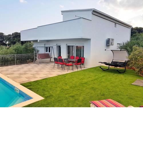 Holiday house in Kaštel Novi with sea view, terrace, air conditioning, WiFi (4533-1)