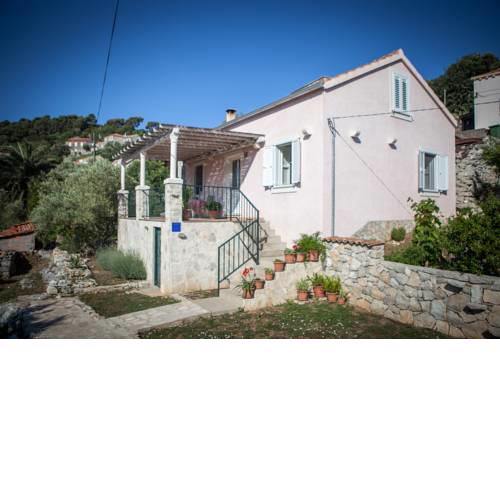 Holiday house in National park