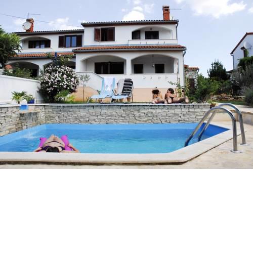 Holiday house in Vabriga with balcony, air conditioning, WiFi, washing machine (4876-1)