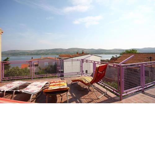 Holiday house in Zaboric with sea view, terrace, air conditioning, WiFi 823-1