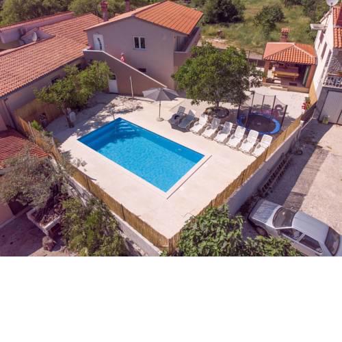 Holiday house Leone