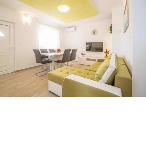 Holiday house Lidia