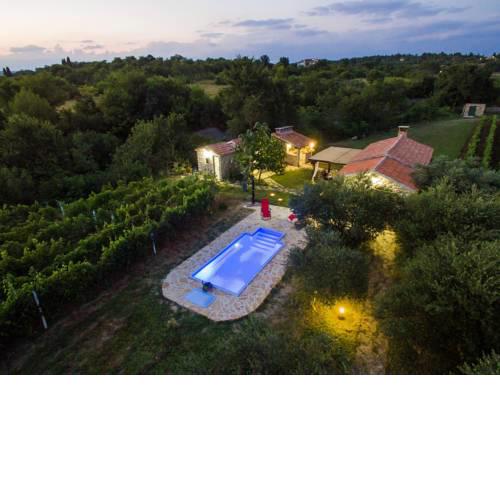 Charming Holiday Home in sopot near the Lake