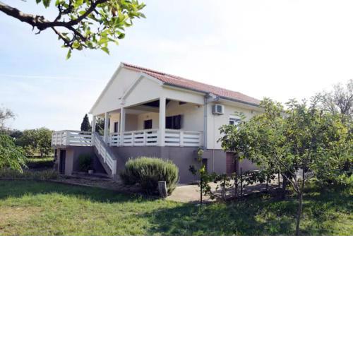 Holiday House Magical Peace In Nature