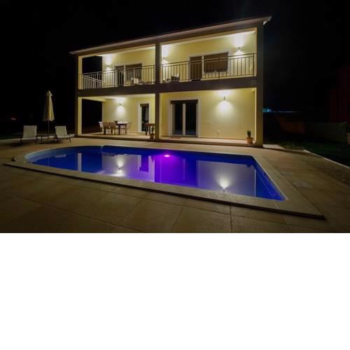 Holiday house Maya
