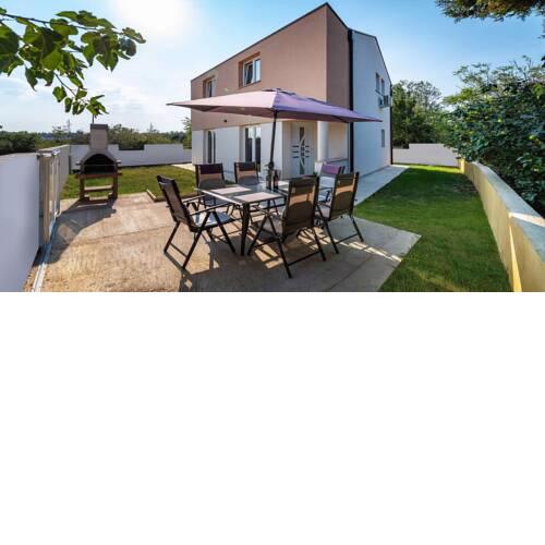 Holiday house near the sea Natali