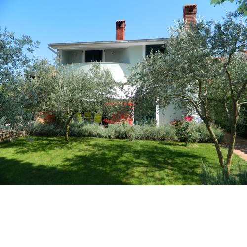 Holiday House Olania