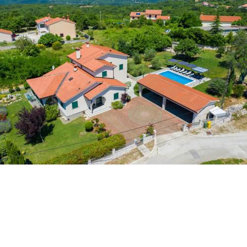 Holiday House OLIVE GROVE with pool and garden, NEW IN 2019