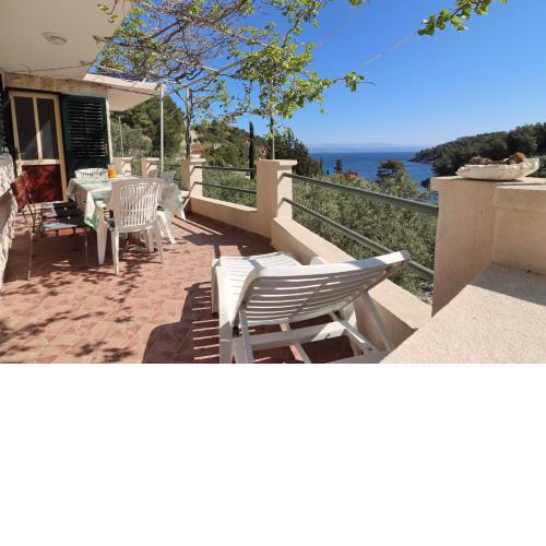 Holiday House Parive