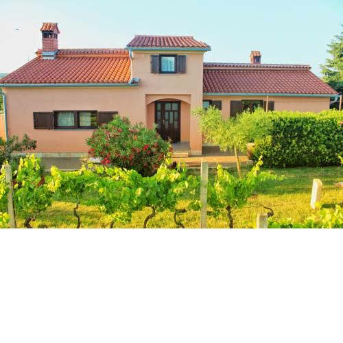 Holiday house St. Marina