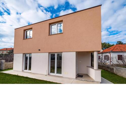 Holiday house with a parking space Nin, Zadar - 18143