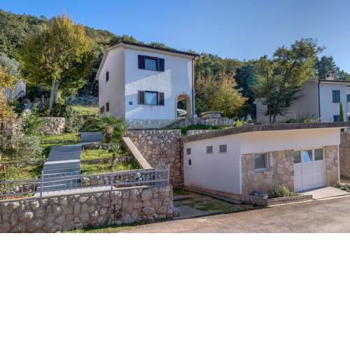 Holiday house with a parking space Porozina, Cres - 8101