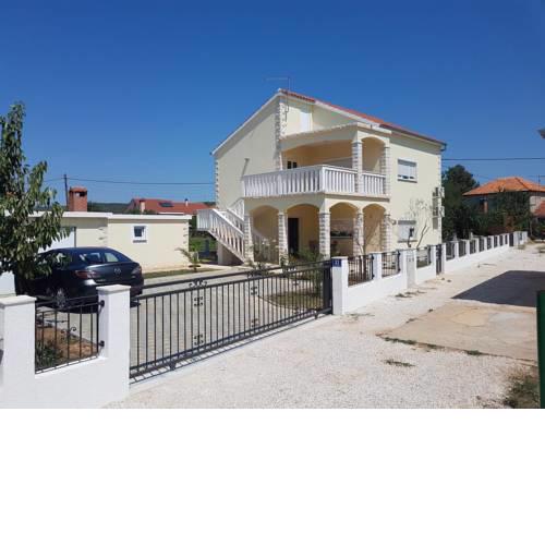 Holiday house with a parking space Sukosan, Zadar - 16398