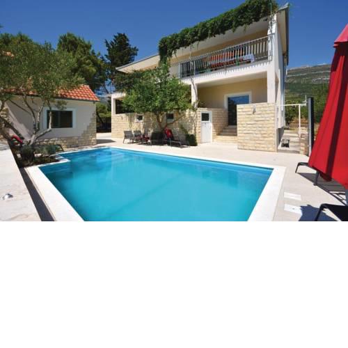 Holiday house with a swimming pool Kastel Novi, Kastela - 11122