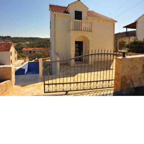 Holiday house with a swimming pool Sutivan, Brac - 11496